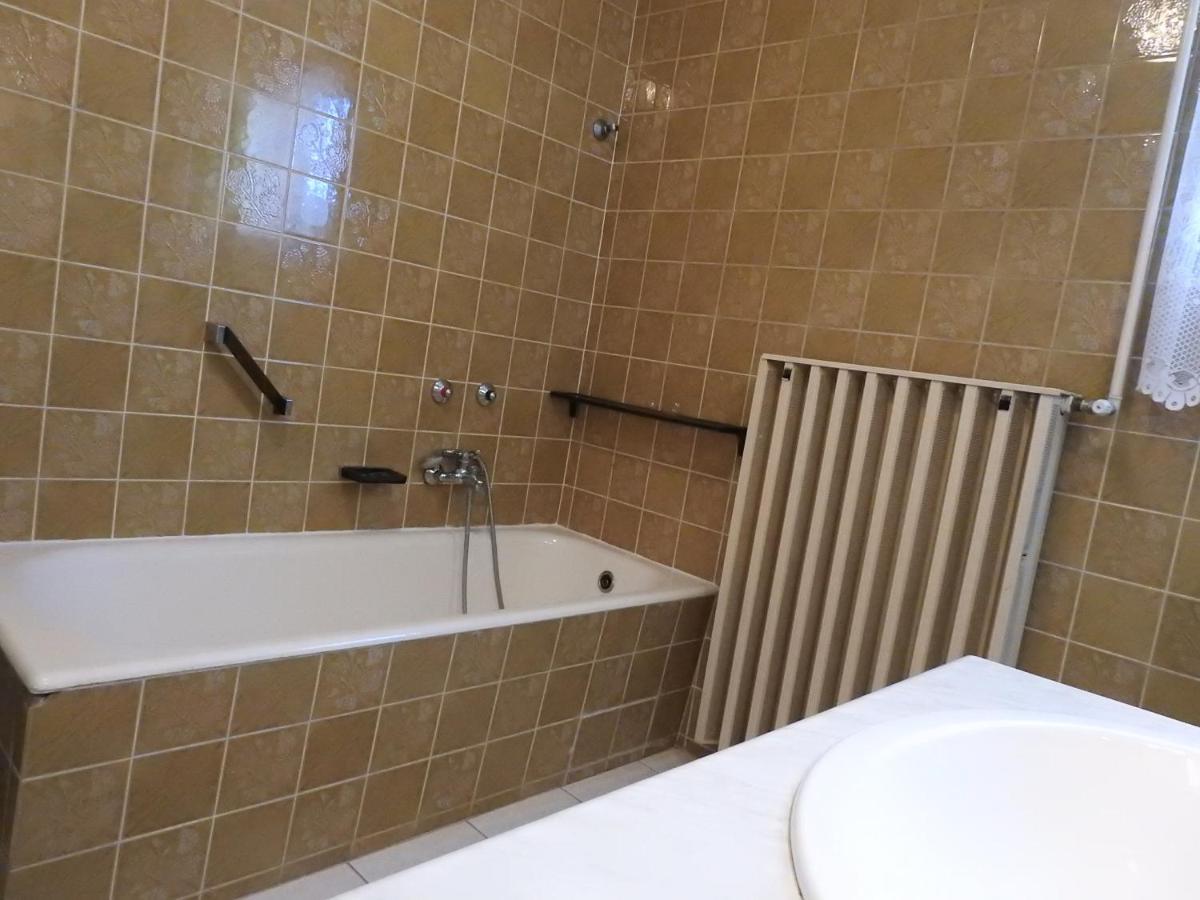 Hotel Haus Gizella à Harkány Extérieur photo