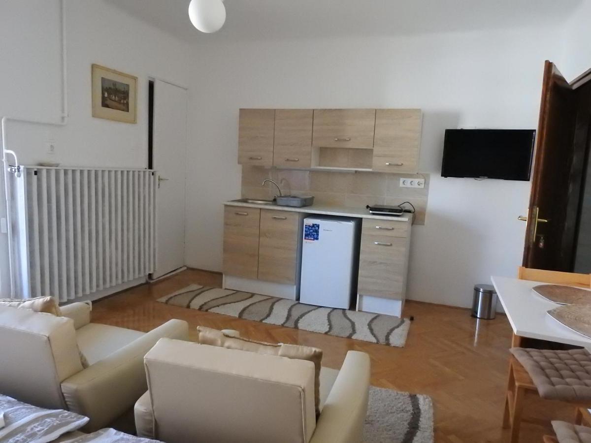 Hotel Haus Gizella à Harkány Extérieur photo